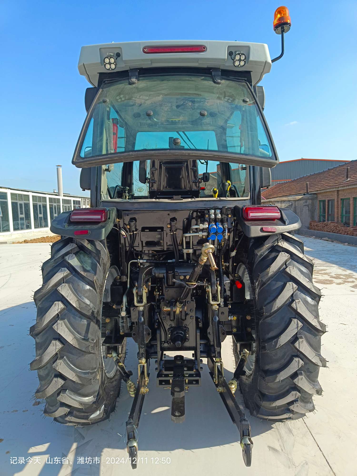 180HP Tractor Agriculture Equipment