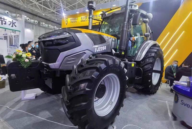 Largest Farm Tractor in the World