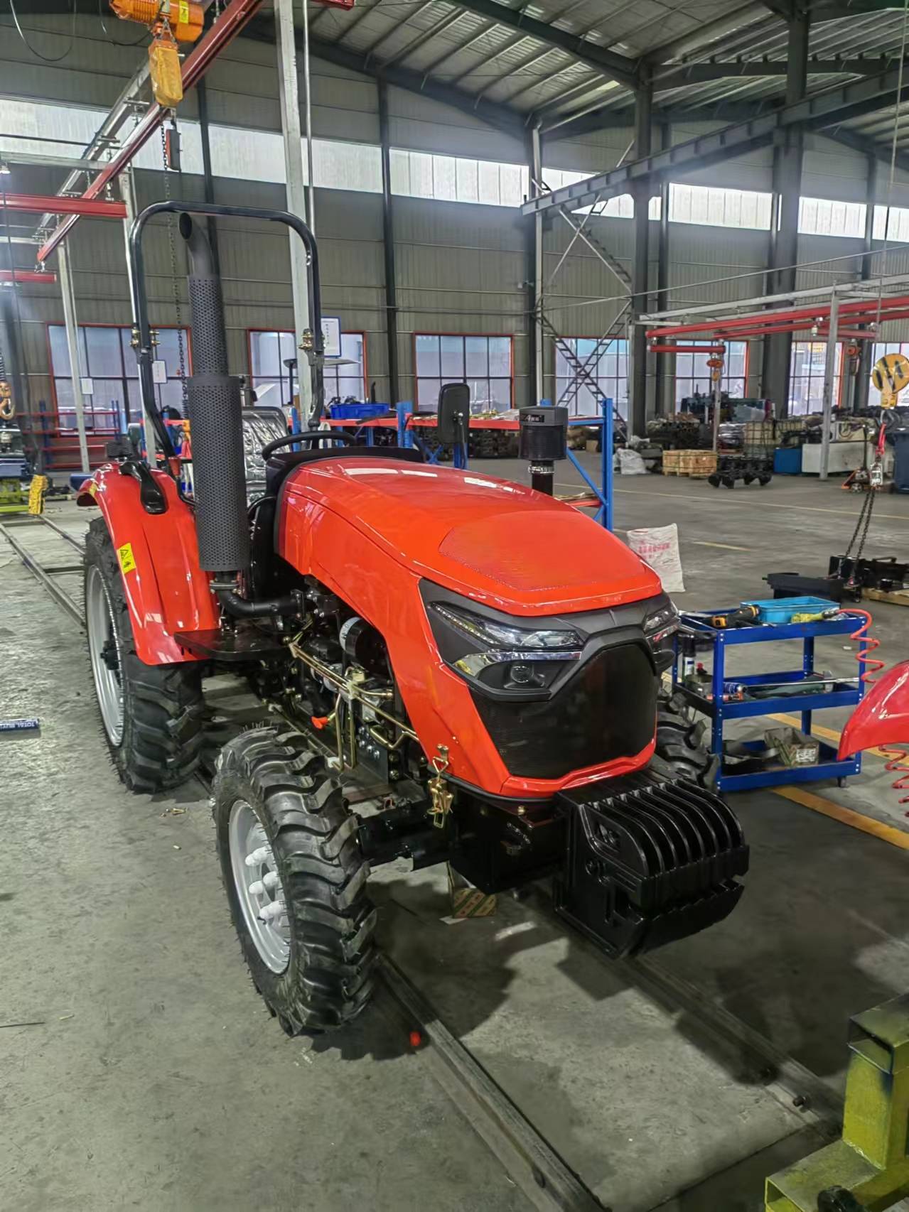 200HP Large Wheeled Tractor